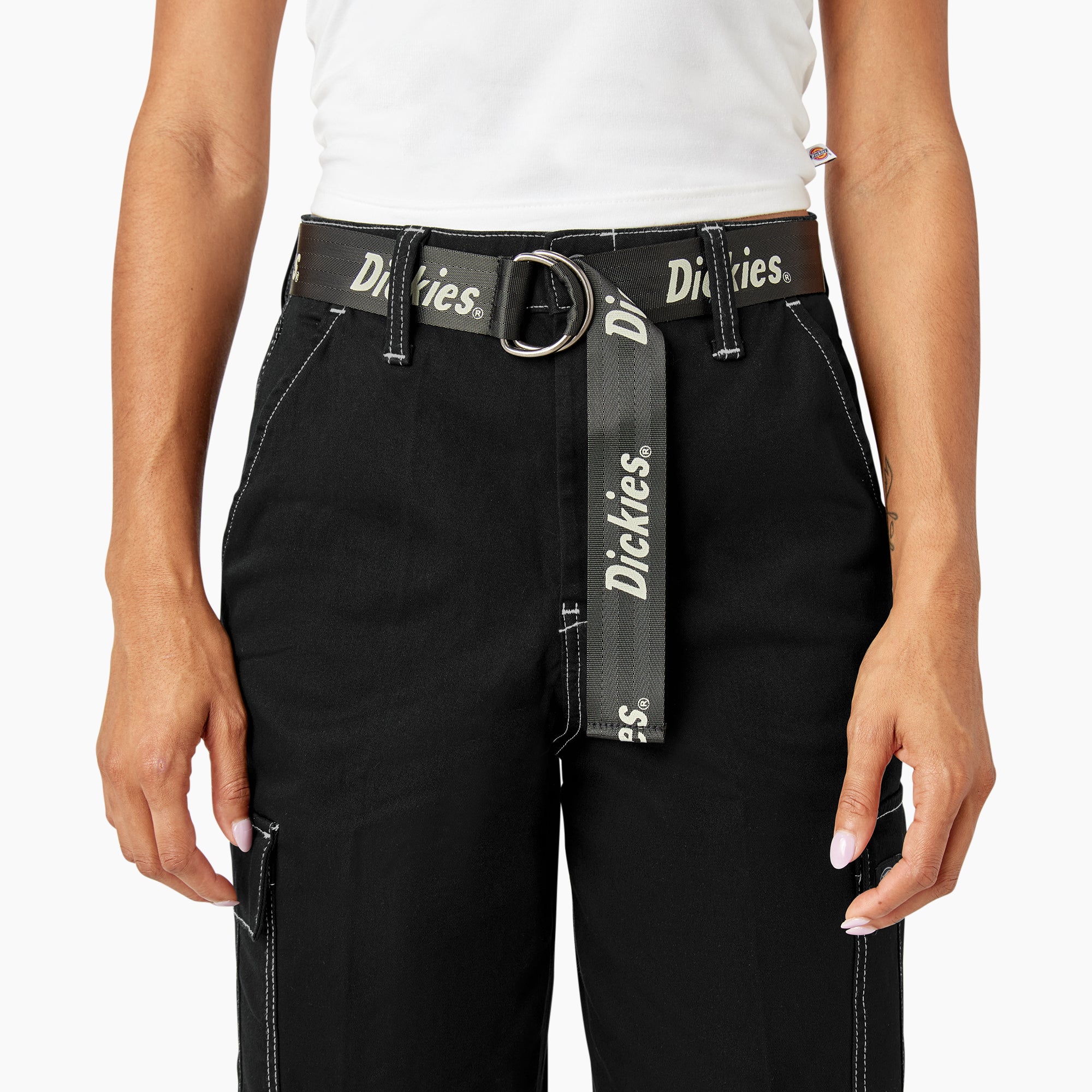 Women's Relaxed Fit Contrast Stitch Cropped Cargo Pants